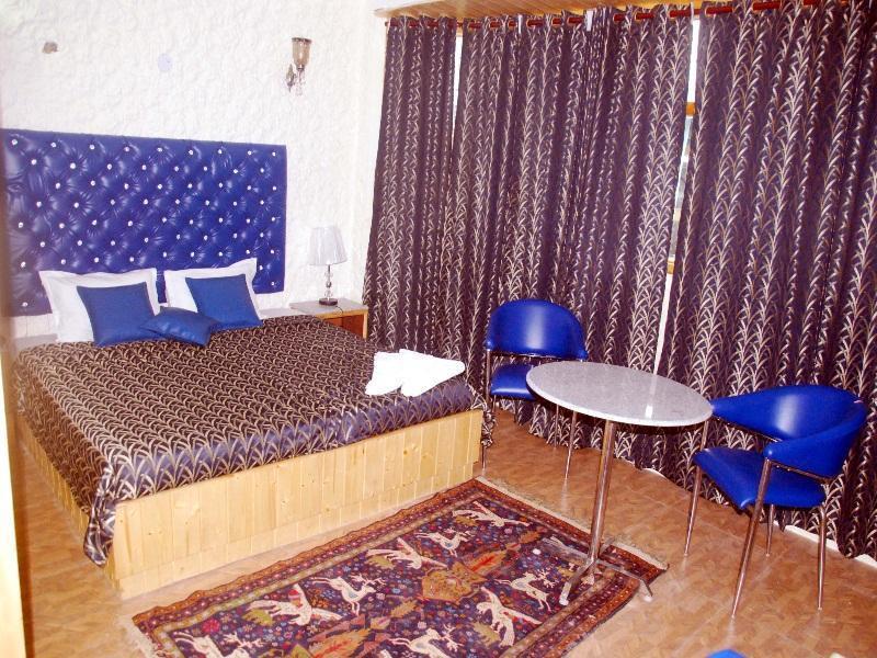 Marigold Resort Gulmarg Esterno foto